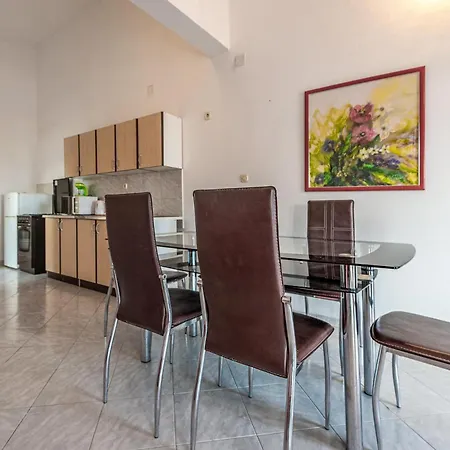Two-bedroom In Daire *