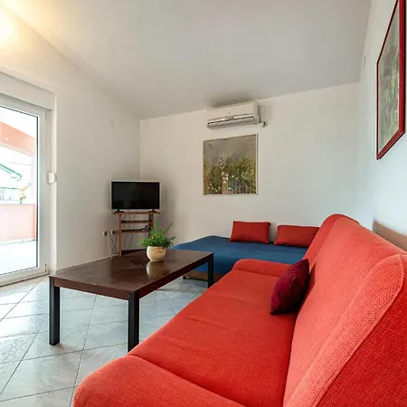 Two-bedroom In * Vir