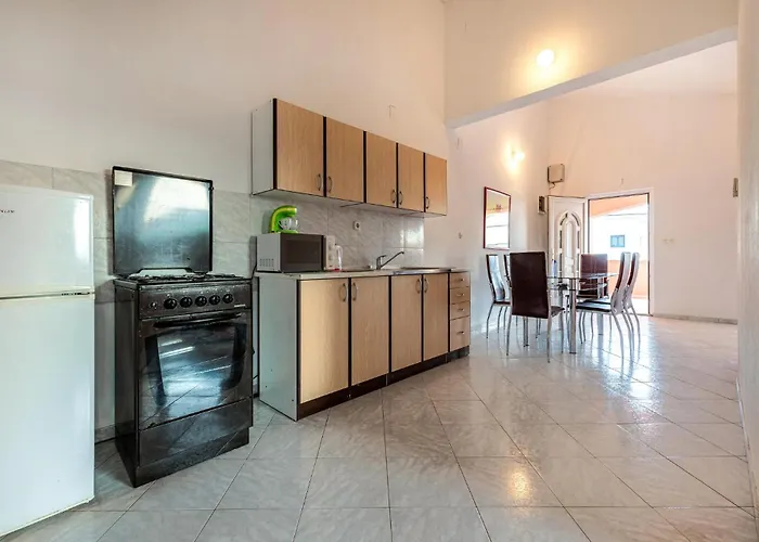 Two-bedroom In Appartamento Vir